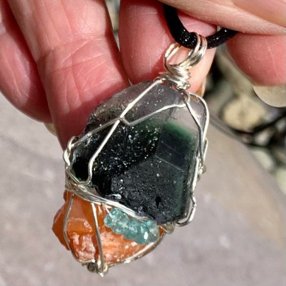 Forest Fluorite, Fire Opal & Apatite Bead Necklace - Picture 6 of 14